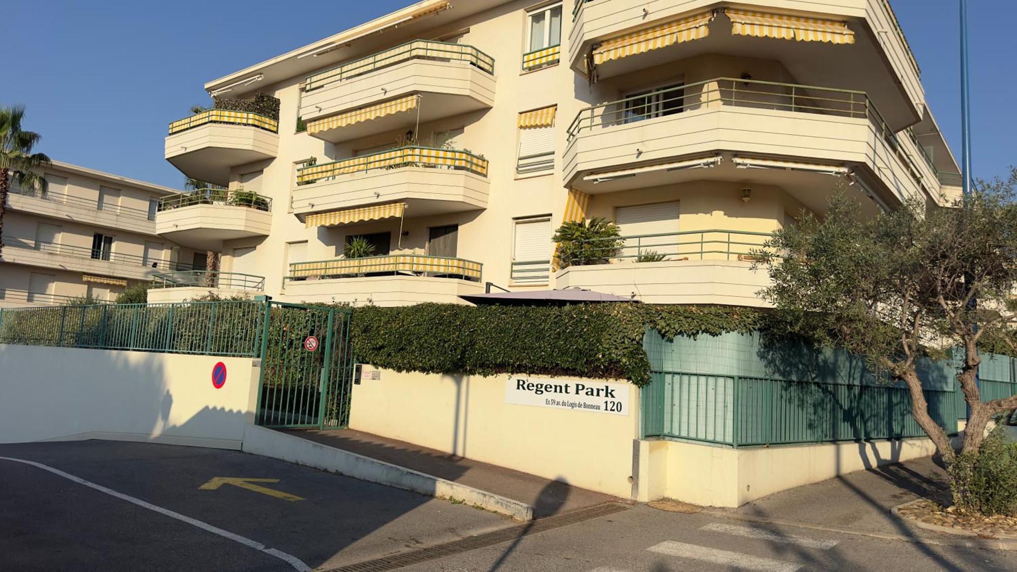 Ferienwohnung Regent Cote D'Azur Villeneuve-Loubet Exterior foto